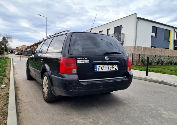 Volkswagen Passat cena 3300 przebieg: 423868, rok produkcji 1997 z Wrocław małe 22